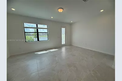 4286 Effendi Drive, Lantana, FL 33462 - Photo 3