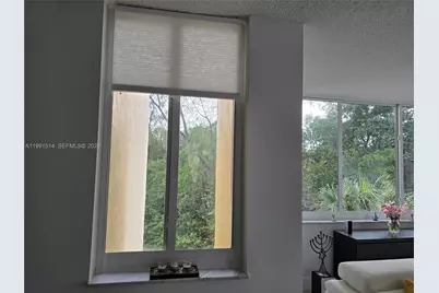 17890 W Dixie Hwy #307, North Miami Beach, FL 33160 - Photo 3