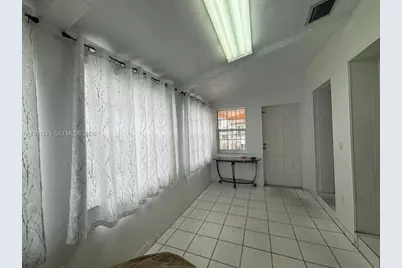 4470 W 1st Ave, Hialeah, FL 33012 - Photo 7