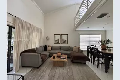 6183 Pine Tree Ln Unit B, Tamarac, FL 33319 - Photo 3