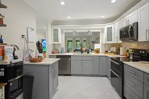 6183 Pine Tree Ln, Tamarac, FL 33319 - Photo 13