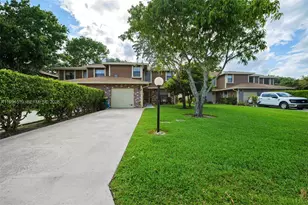 6183 Pine Tree Ln, Tamarac, FL 33319 - Photo 1