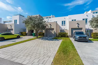 10502 NW 66th St, Doral, FL 33178 - Photo 45