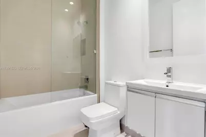 10502 NW 66th St, Doral, FL 33178 - Photo 27