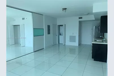 90 SW 3rd St #3610, Miami, FL 33130 - Photo 7