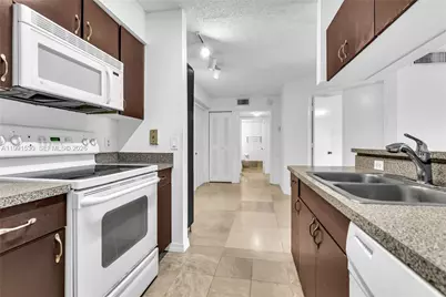 470 S Park Rd #7-204, Hollywood, FL 33021 - Photo 5