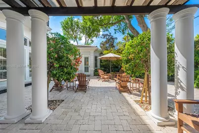 6900 Altamira St, Coral Gables, FL 33146 - Photo 15