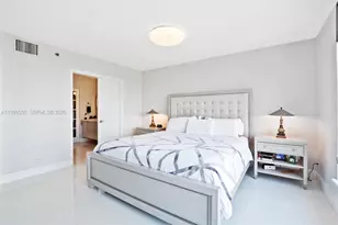 3600 Mystic Pointe Dr, Aventura, FL 33180 - Photo 15