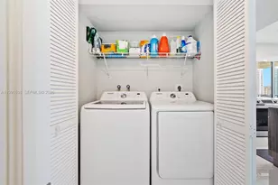 3600 Mystic Pointe Dr, Aventura, FL 33180 - Photo 23