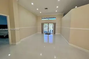 10261 NW 54th Pl, Coral Springs, FL 33076 - Photo 5