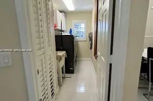 10261 NW 54th Pl, Coral Springs, FL 33076 - Photo 9