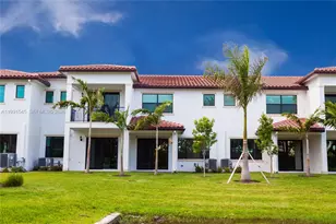 11340 SW 16th St, Pembroke Pines, FL 33025 - Photo 15