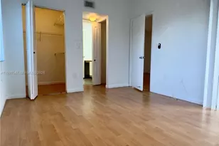 2861 N Oakland Forest Dr, Oakland Park, FL 33309 - Photo 7