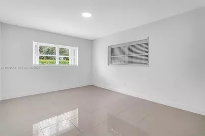 2300 SW 24th St, Miami, FL 33145 - Photo 17