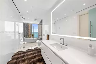 300 Biscayne Blvd Way, Miami, FL 33131 - Photo 45