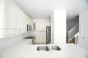 10468 NW 61 Ln., Doral, FL 33178 - Photo 7