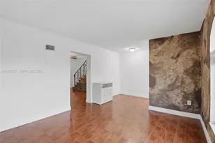 3210 SW 26th St, Miami, FL 33133 - Photo 5