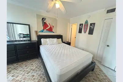 121 Golden Isles Dr #104, Hallandale Beach, FL 33009 - Photo 9