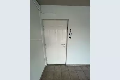 121 Golden Isles Dr #104, Hallandale Beach, FL 33009 - Photo 11