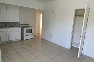 1293 NE 109th St, Miami, FL 33161 - Photo 3