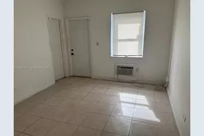 1293 NE 109th St #4, Miami, FL 33161 - Photo 5