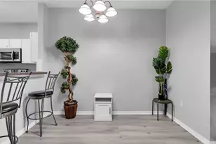 13103 SW 42nd St, Miramar, FL 33027 - Photo 7