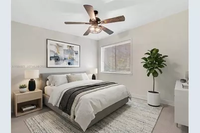 11407 Lakeview Dr, Coral Springs, FL 33071 - Photo 13