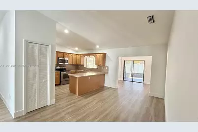 1547 SW 137th Pl, Miami, FL 33184 - Photo 7