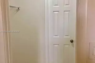 7130 NW 179th St, Hialeah, FL 33015 - Photo 9