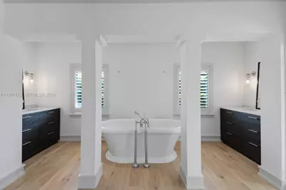 610 Reinante Ave, Coral Gables, FL 33156 - Photo 9