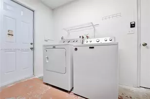 15092 SW 13th Pl, Sunrise, FL 33326 - Photo 25