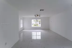 22226 SW 98th Pl, Cutler Bay, FL 33190 - Photo 5