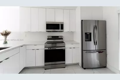 22226 SW 98th Pl, Cutler Bay, FL 33190 - Photo 7