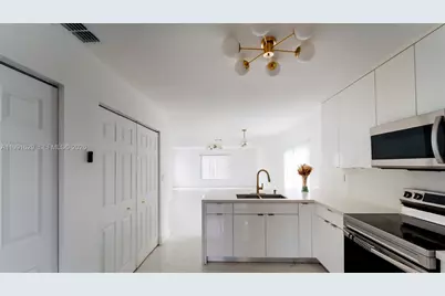 22226 SW 98th Pl, Cutler Bay, FL 33190 - Photo 15