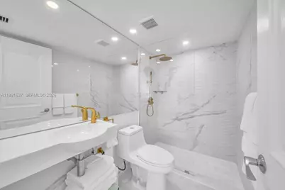 6767 Collins Ave #1110, Miami Beach, FL 33141 - Photo 19