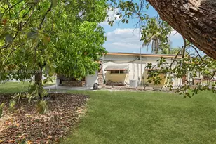 272 W 46th St, Hialeah, FL 33012 - Photo 33