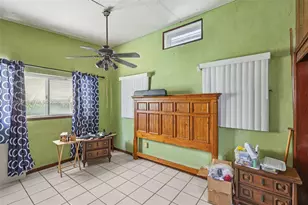 272 W 46th St, Hialeah, FL 33012 - Photo 17