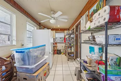 272 W 46th St, Hialeah, FL 33012 - Photo 15