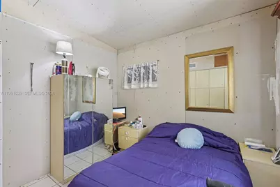 272 W 46th St, Hialeah, FL 33012 - Photo 21