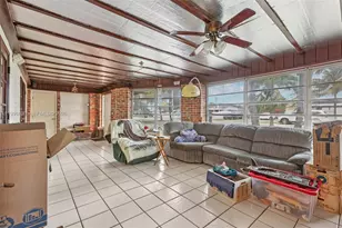 272 W 46th St, Hialeah, FL 33012 - Photo 13