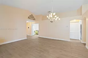 12556 NW 10th Pl, Sunrise, FL 33323 - Photo 5