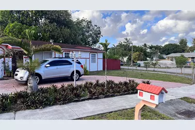 4443 NW 179th Ter, Miami Gardens, FL 33055 - Photo 3
