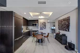 45 SW 9th St, Miami, FL 33130 - Photo 3