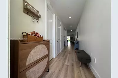 2945 SE 3rd St, Homestead, FL 33033 - Photo 9