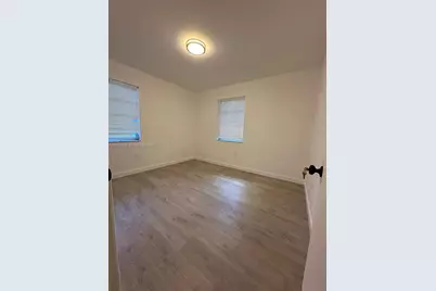 3755 Oak Ave, Miami, FL 33133 - Photo 11