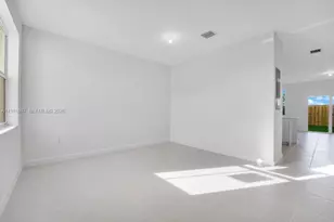 2619 SE 28th Dr, Homestead, FL 33035 - Photo 3