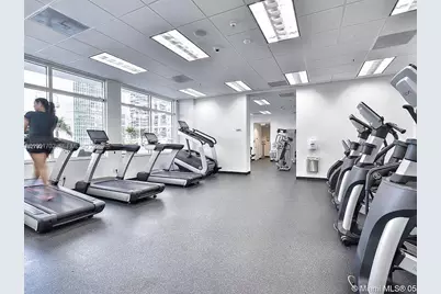 1200 SE Brickell Bay Dr #1707, Miami, FL 33131 - Photo 31