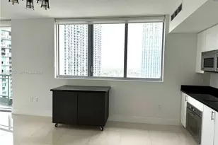 92 SW 3rd St, Miami, FL 33130 - Photo 5