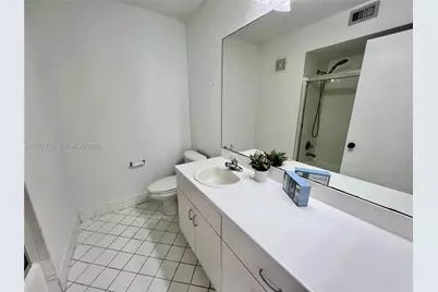 3665 San Simeon Cir #3665, Weston, FL 33331 - Photo 11