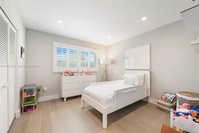 10330 SW 71st Ave, Pinecrest, FL 33156 - Photo 17